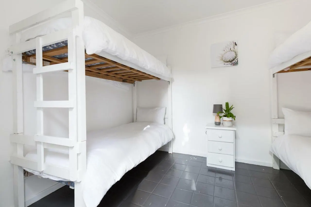 Ds Backpackers In Green Point