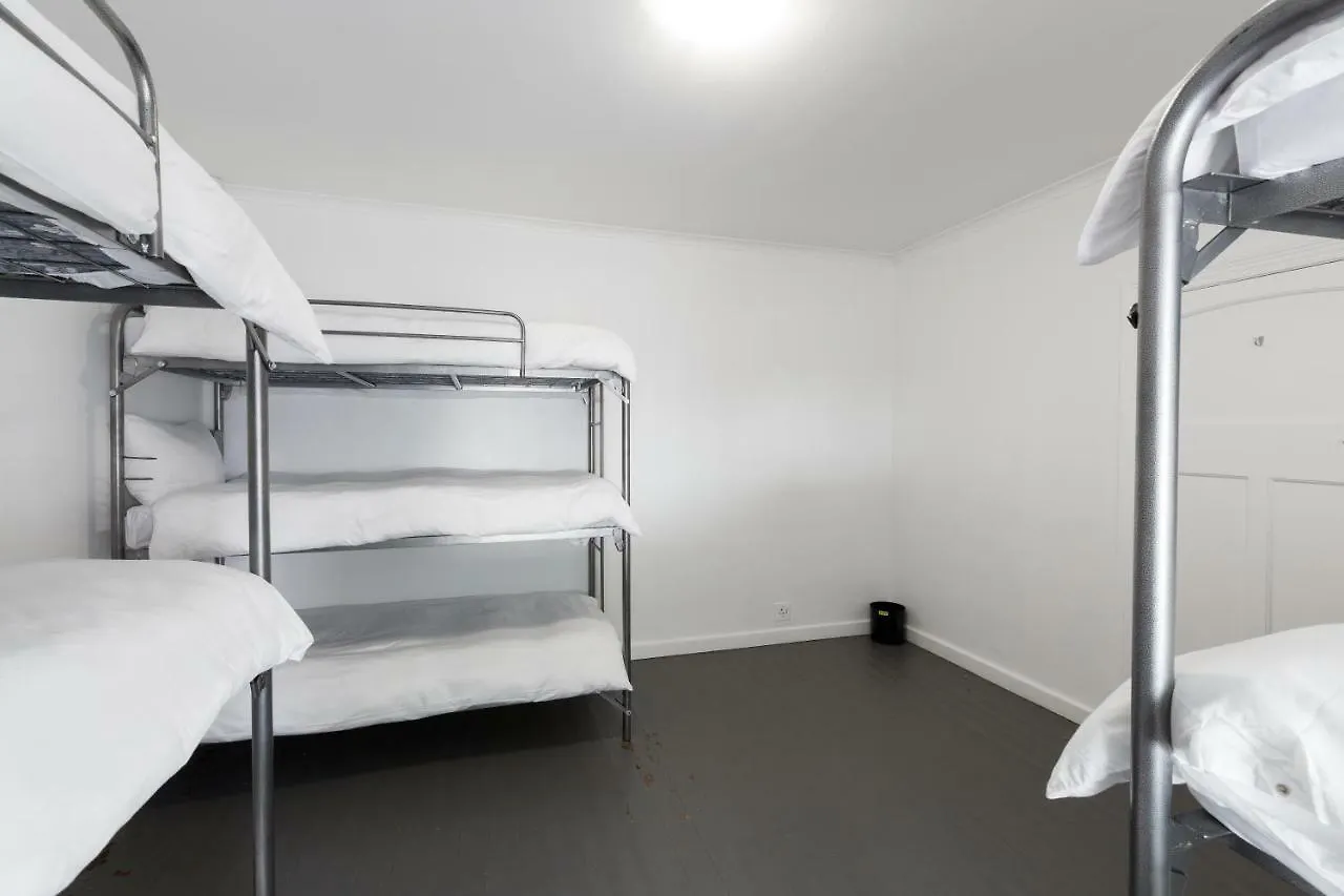 Ds Backpackers In Green Point