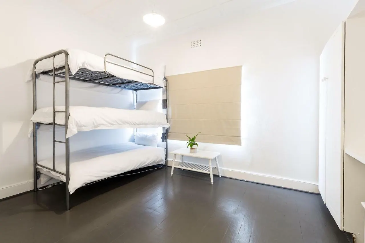 Hostel Ds Backpackers In Green Point