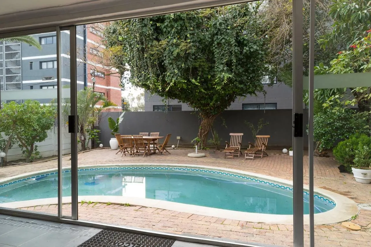 Hostel Ds Backpackers In Green Point