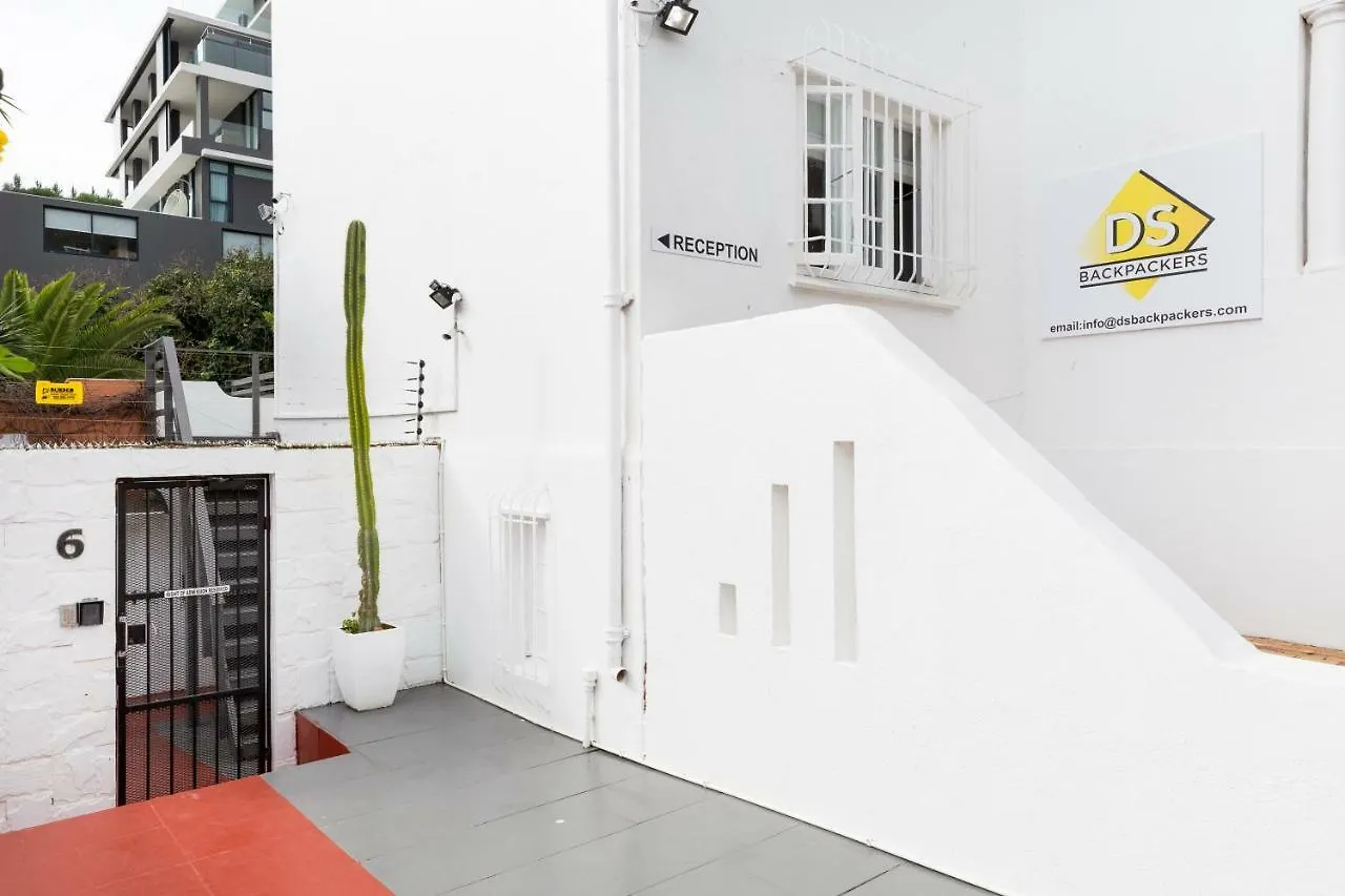 Ds Backpackers In Green Point